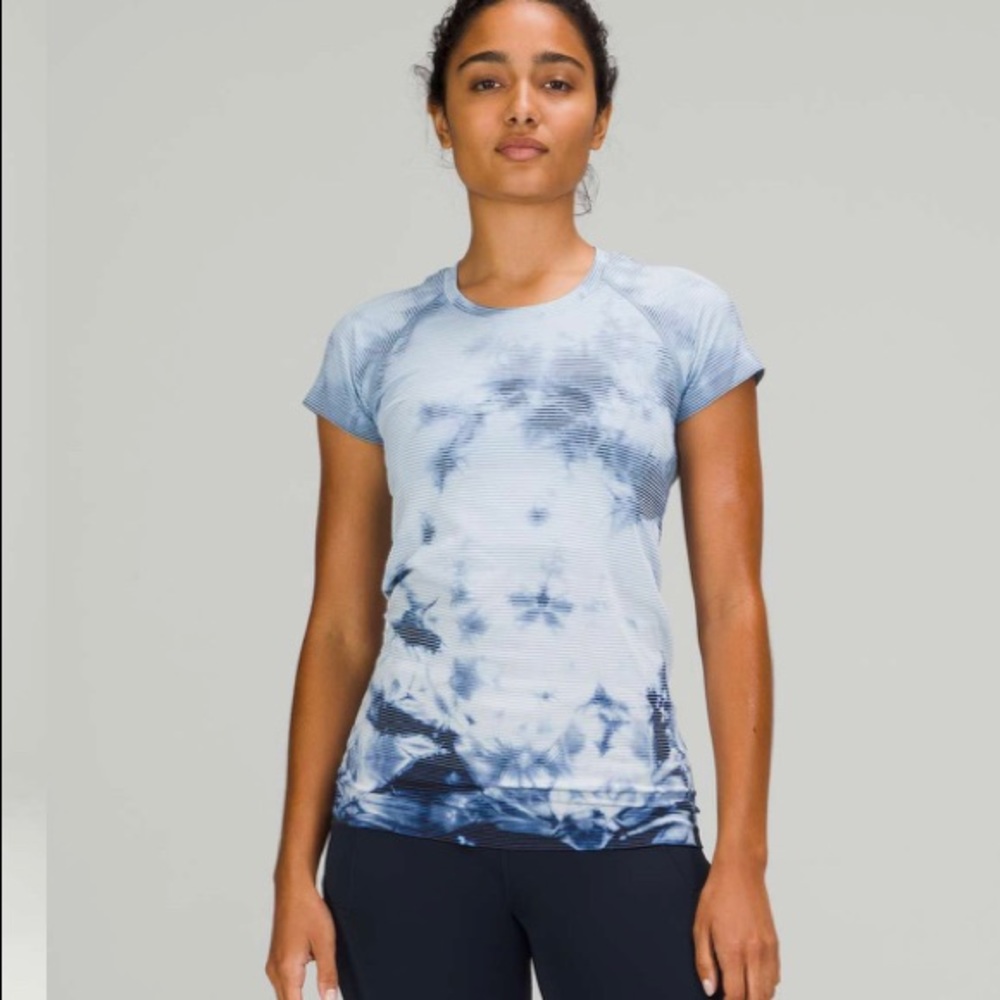 LuluLemon swiftly tech.